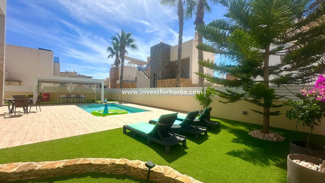 Försäljning - Villa - Torrevieja - Miramar - Torre Del Moro