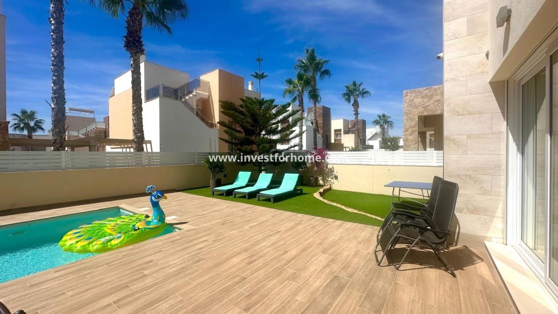 Försäljning - Villa - Torrevieja - Miramar - Torre Del Moro