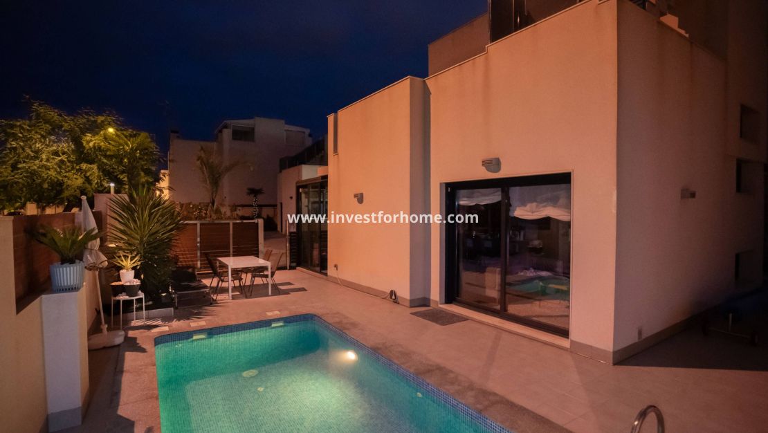 Försäljning - Villa - Torrevieja - Nueva Torrevieja - Aguas Nuevas