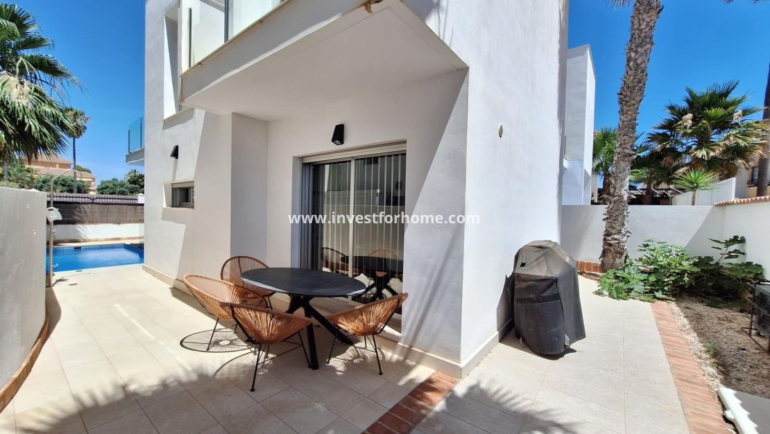Försäljning - Villa - Torrevieja - Nueva Torrevieja - Aguas Nuevas