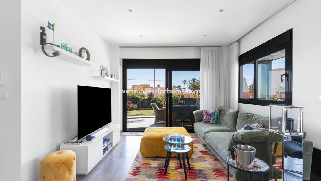 Försäljning - Villa - Torrevieja - Rosaleda