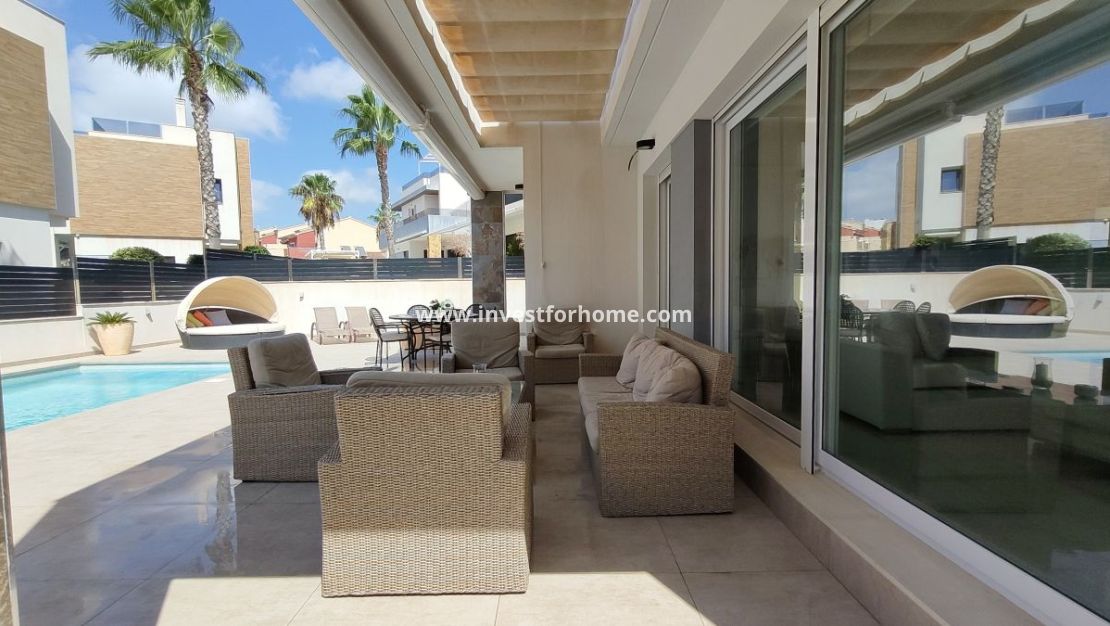 Försäljning - Villa - Torrevieja - Torrelamata - La Mata