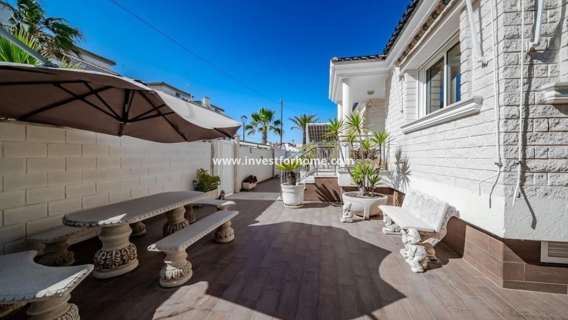 Försäljning - Villa - Torrevieja - Torrelamata - La Mata