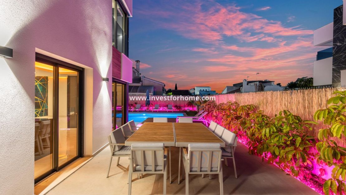 Försäljning - Villa - Torrevieja - Torreta Florida