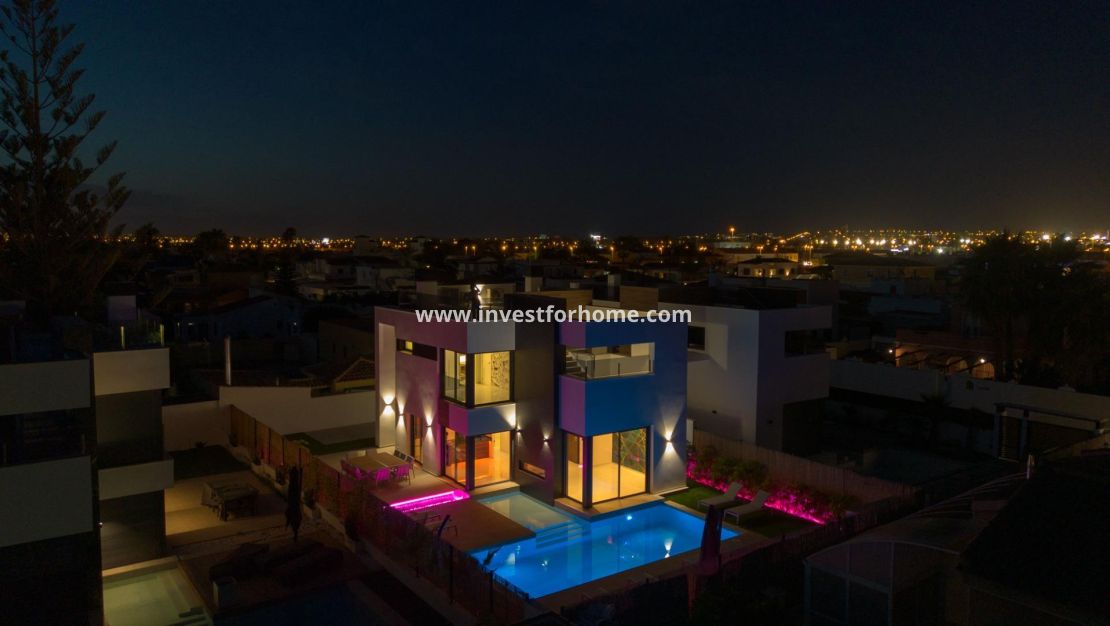 Försäljning - Villa - Torrevieja - Torreta Florida