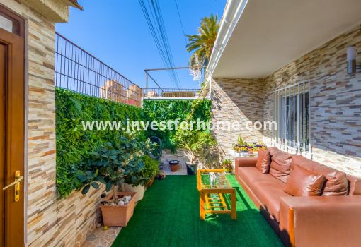 Huis - Verkoop - Torrevieja - Nueva Torrevieja - Aguas Nuevas