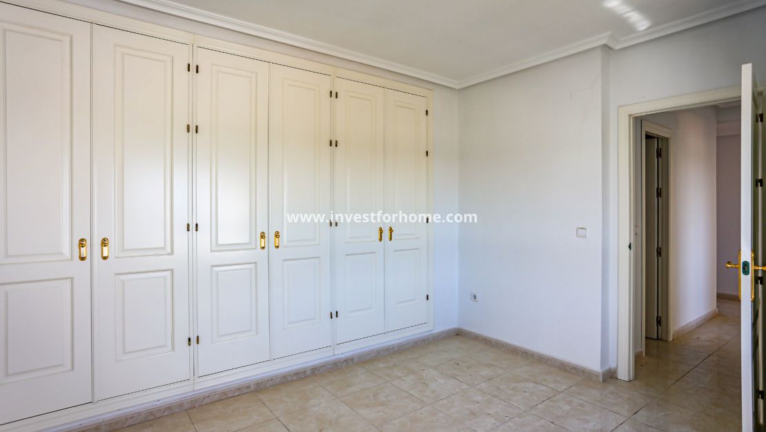 Iron Lomas de Campoamor Orihuela Costa La Zenia Costa Blanca 