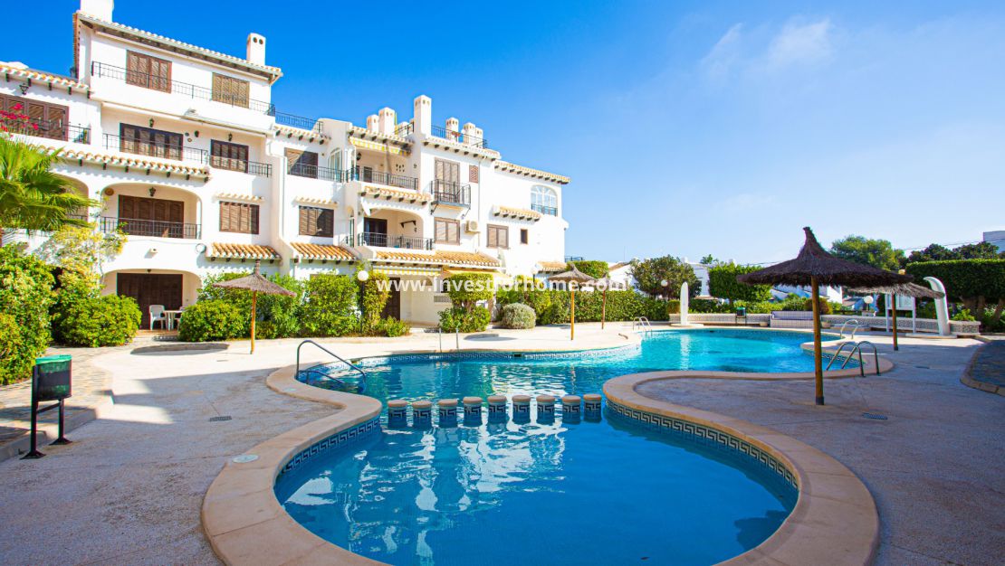 Köp en lägenhet i Orihuela Costa, Alicante