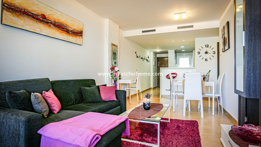 Linnea Sol, Villamartin, Orihuela Costa, La Zenia, La Fuente, Costa Blanca