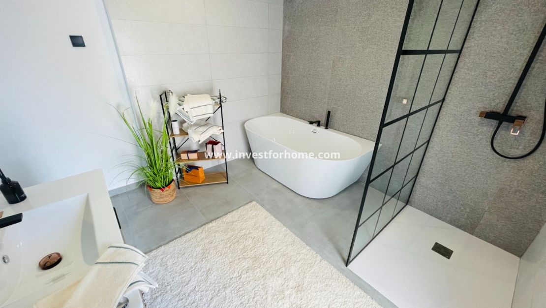 New Build - detached - Torrevieja - Centro