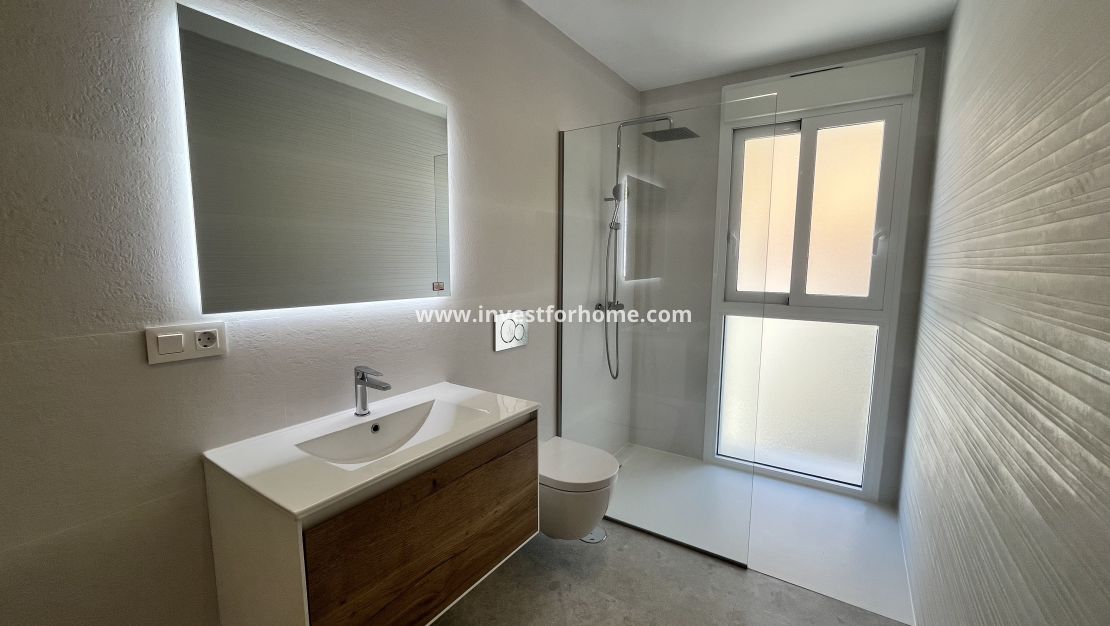 New Build - ground-floor - Torrevieja - Centro