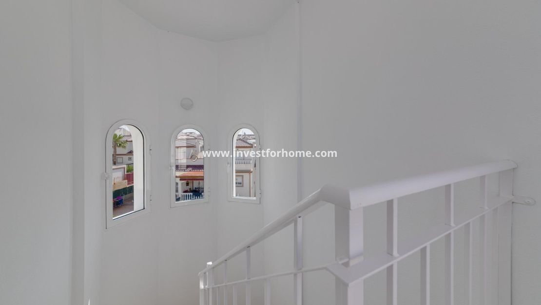 New Build - Villa - San Fulgencio - El Oasis