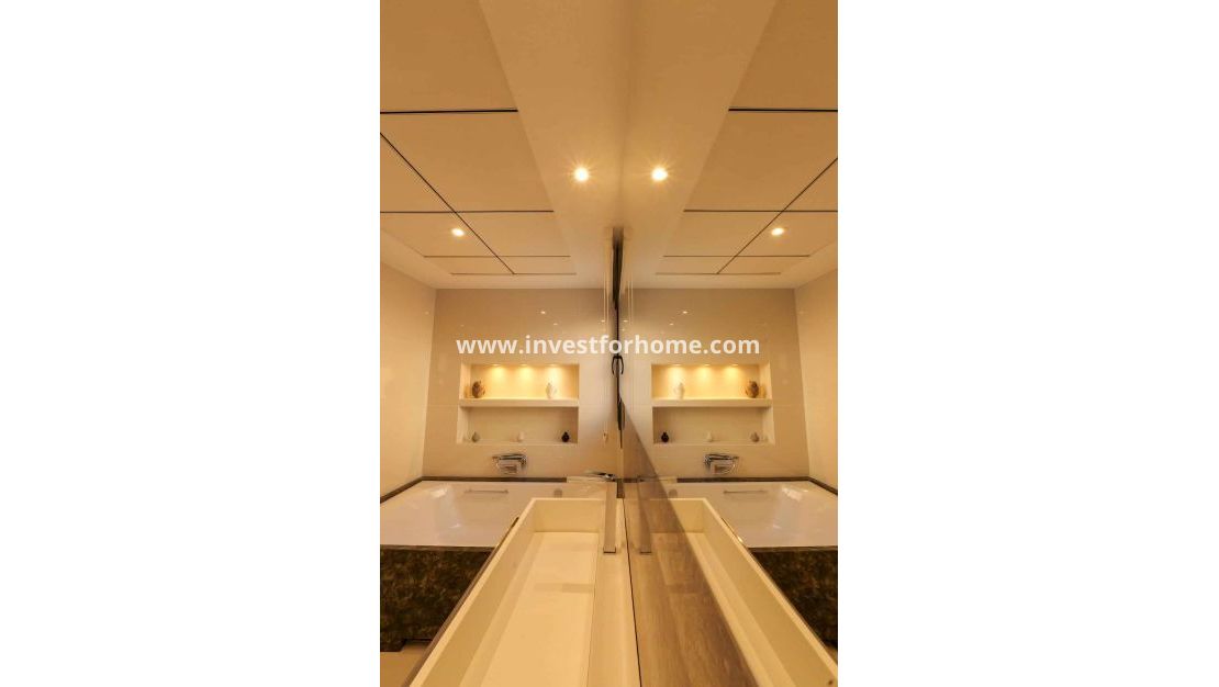 New Build - Villa - Torrevieja - Centro