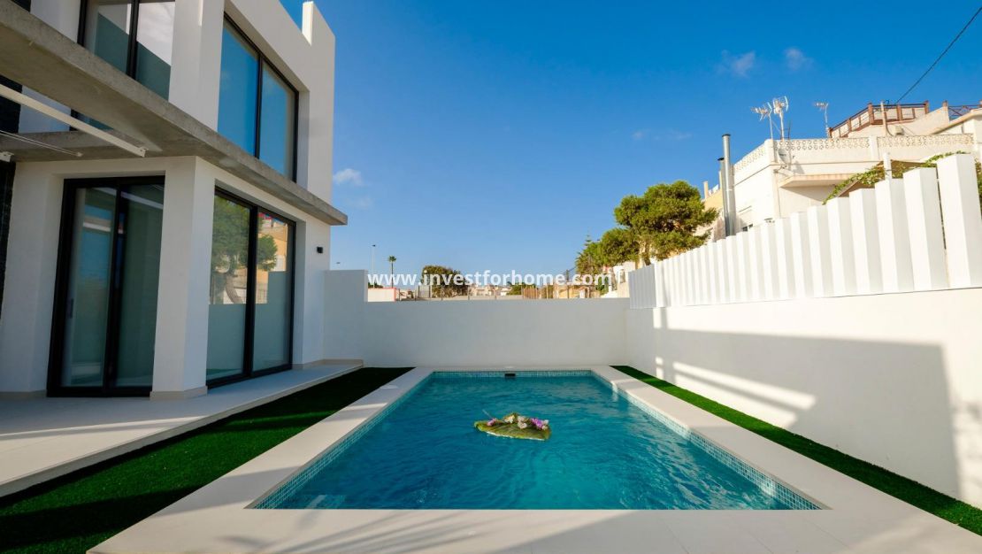 New Build - Villa - Torrevieja