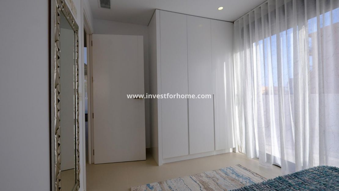 New Build - Villa - Torrevieja