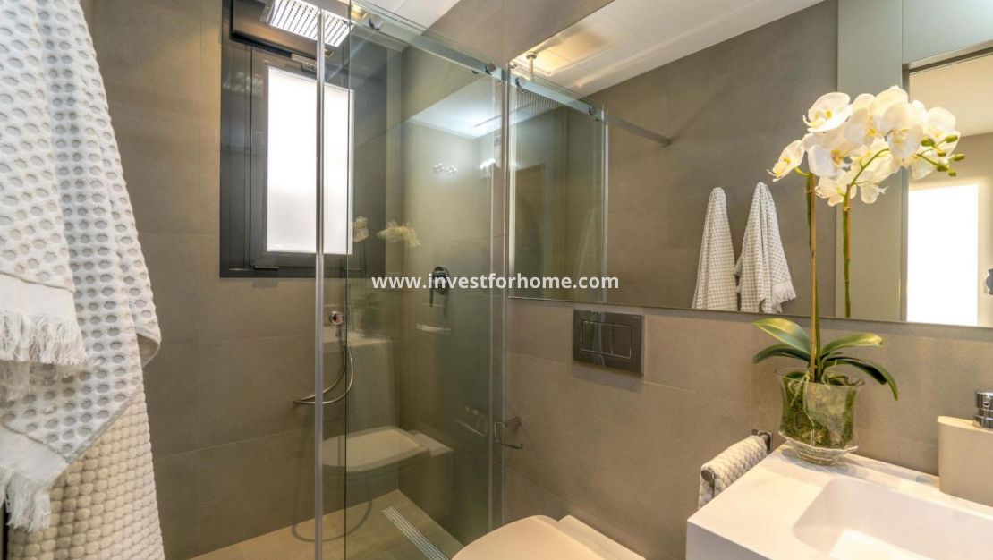 New Build - Villa - Torrevieja