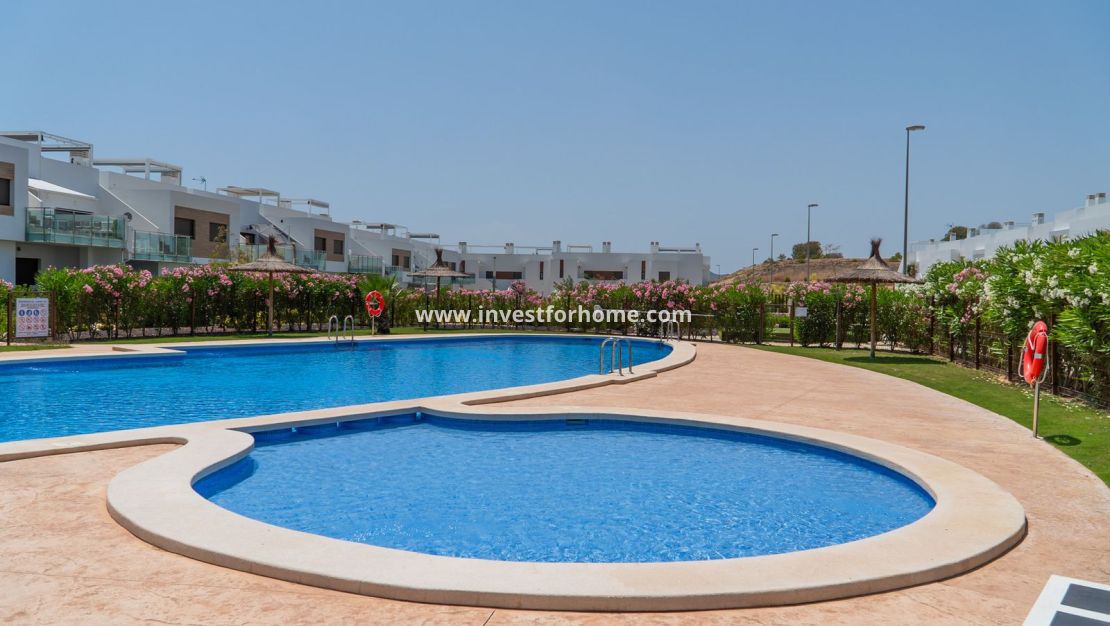 Nouvelle construction - Bungalow - Orihuela Costa - Vistabella Golf