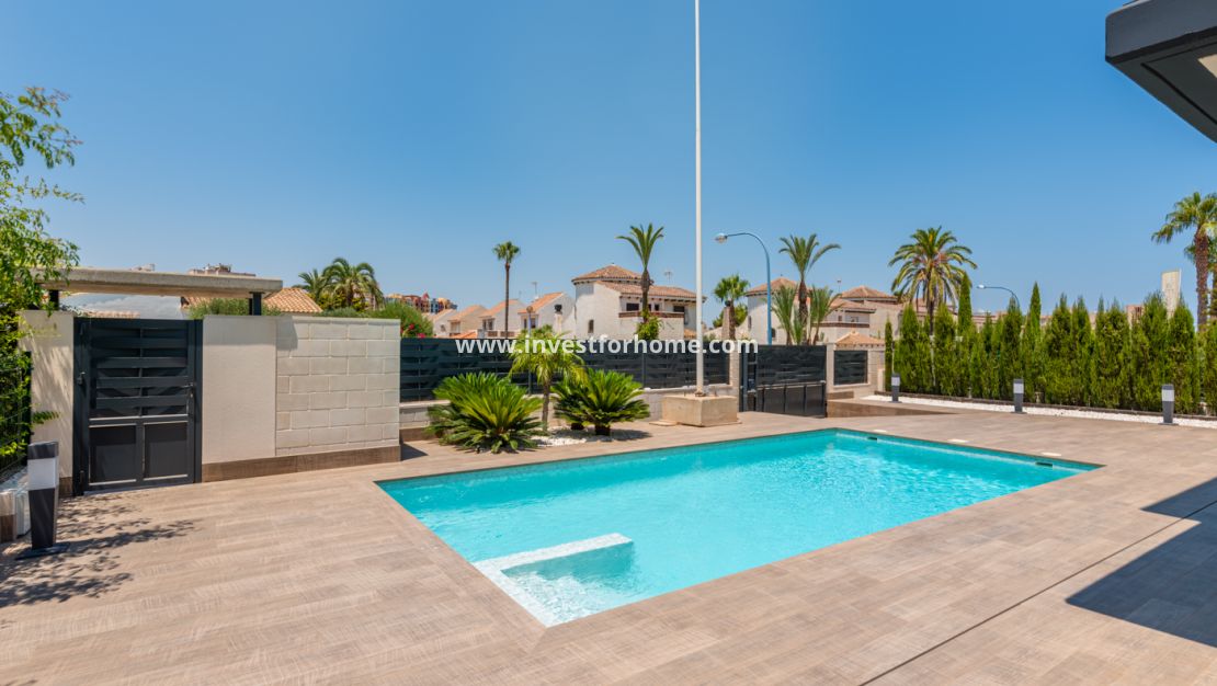 Nouvelle construction - detached - Playa Paraiso