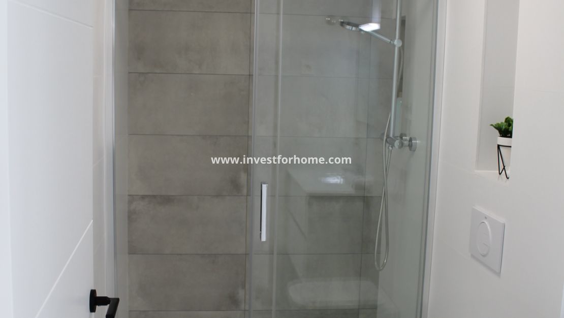 Nouvelle construction - Maison - Roldan