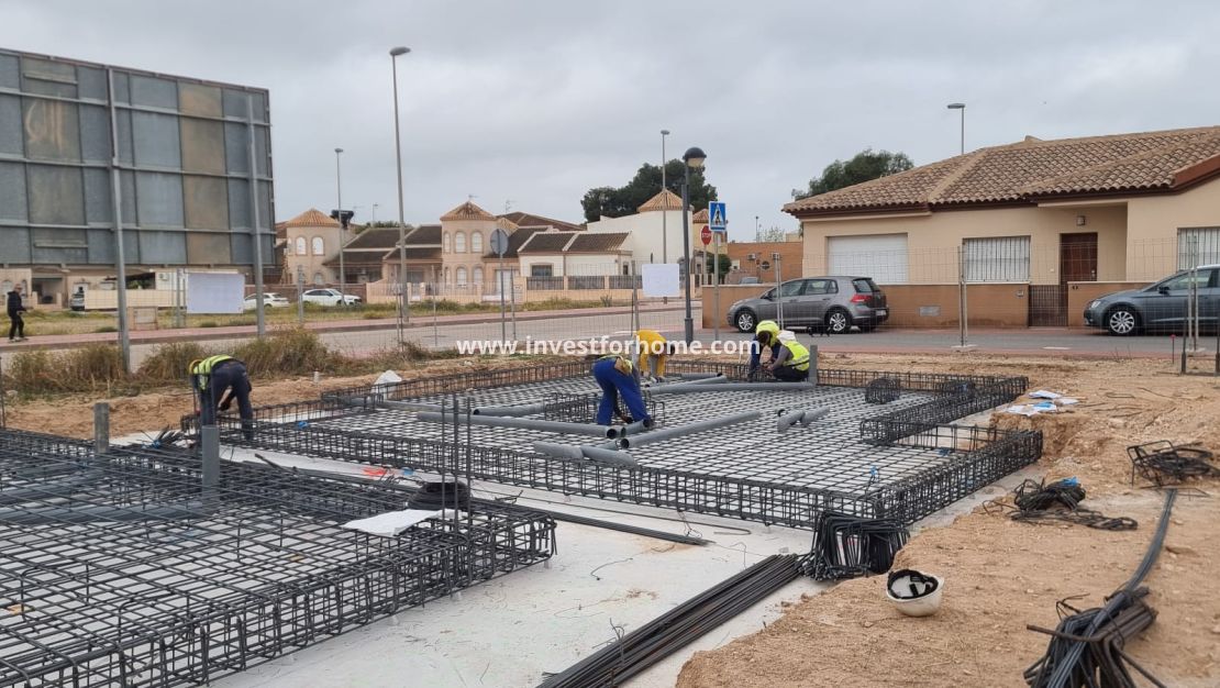 Nouvelle construction - Maison - Roldan