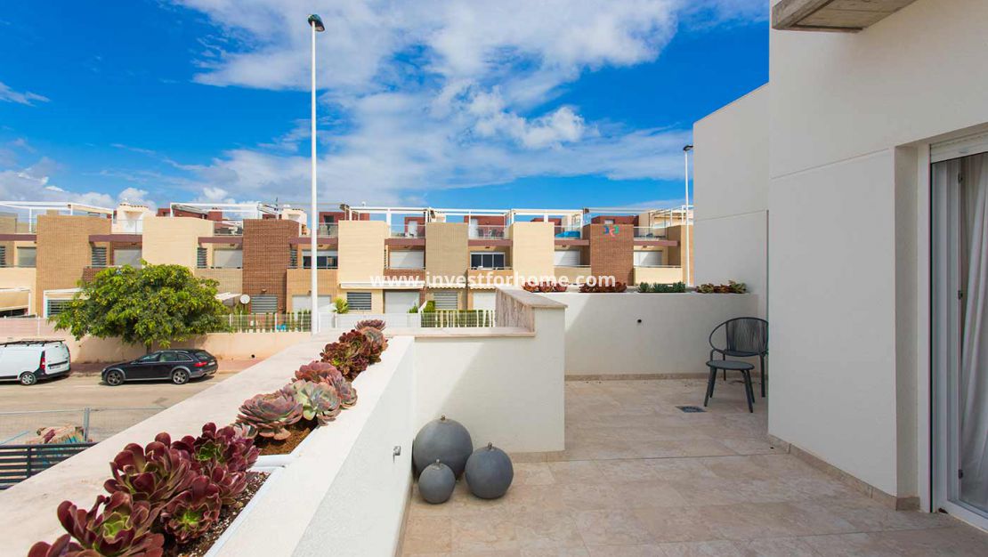 Nouvelle construction - Maison - Torrevieja - Nueva Torrevieja - Aguas Nuevas