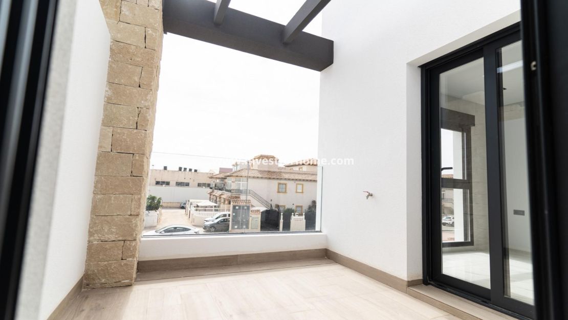 Nouvelle construction - Villa - Orihuela Costa - Punta Prima