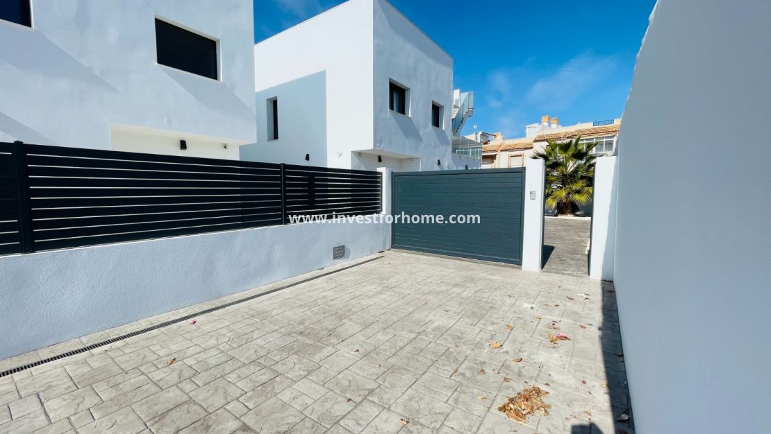 Nouvelle construction - Villa - Torrevieja - Centro