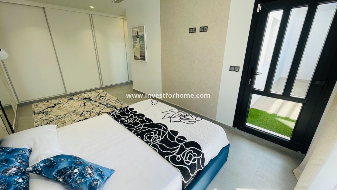 Nouvelle construction - Villa - Torrevieja - Centro