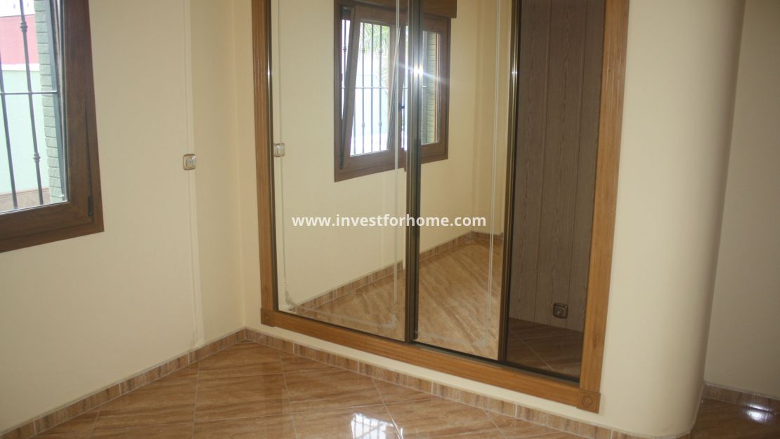 Nouvelle construction - Villa - Torrevieja - Centro