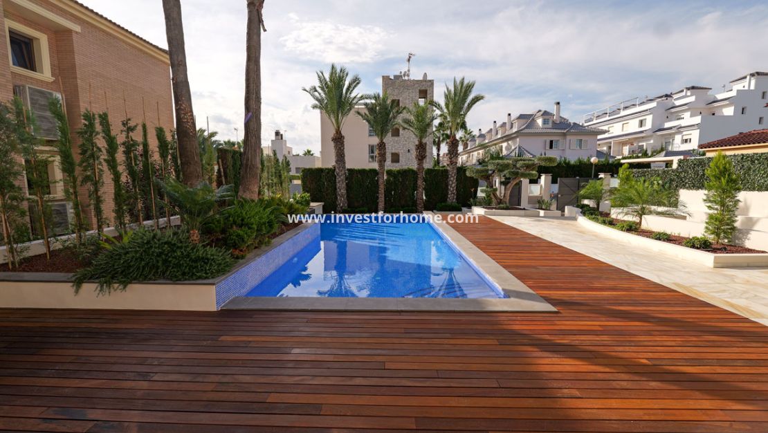 Nouvelle construction - Villa - Torrevieja - Centro