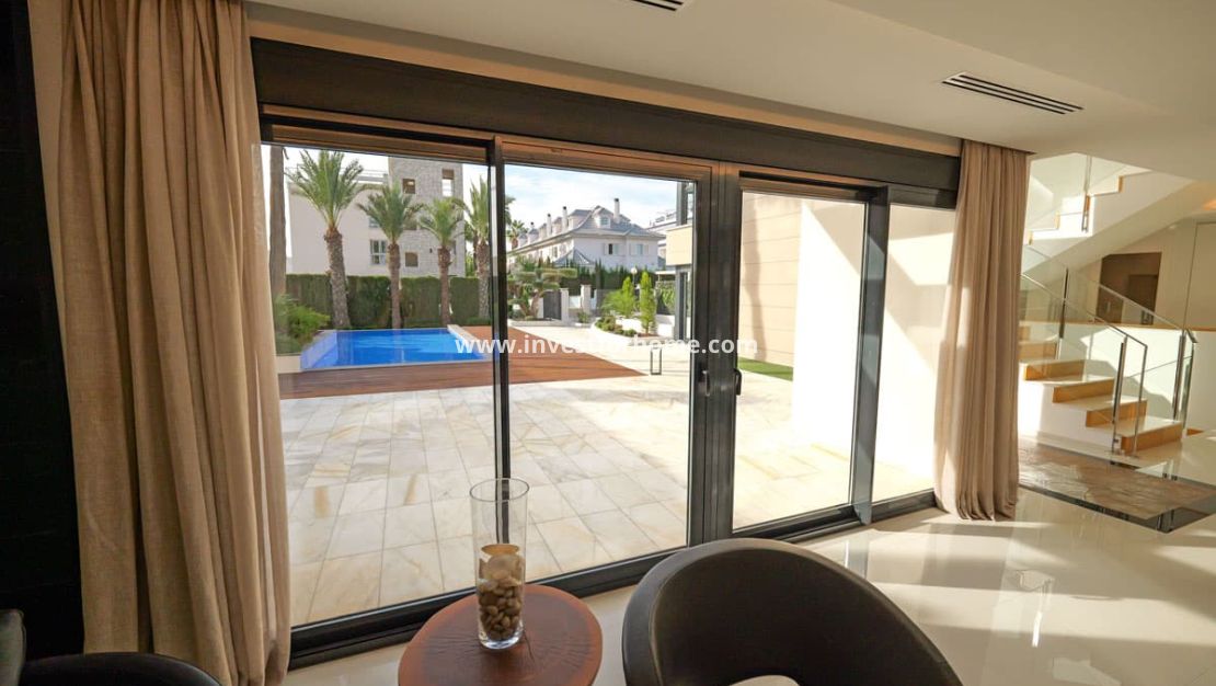 Nouvelle construction - Villa - Torrevieja - Centro