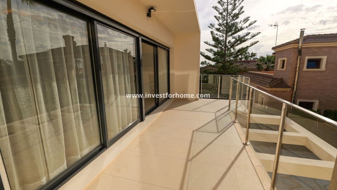 Nouvelle construction - Villa - Torrevieja - Centro