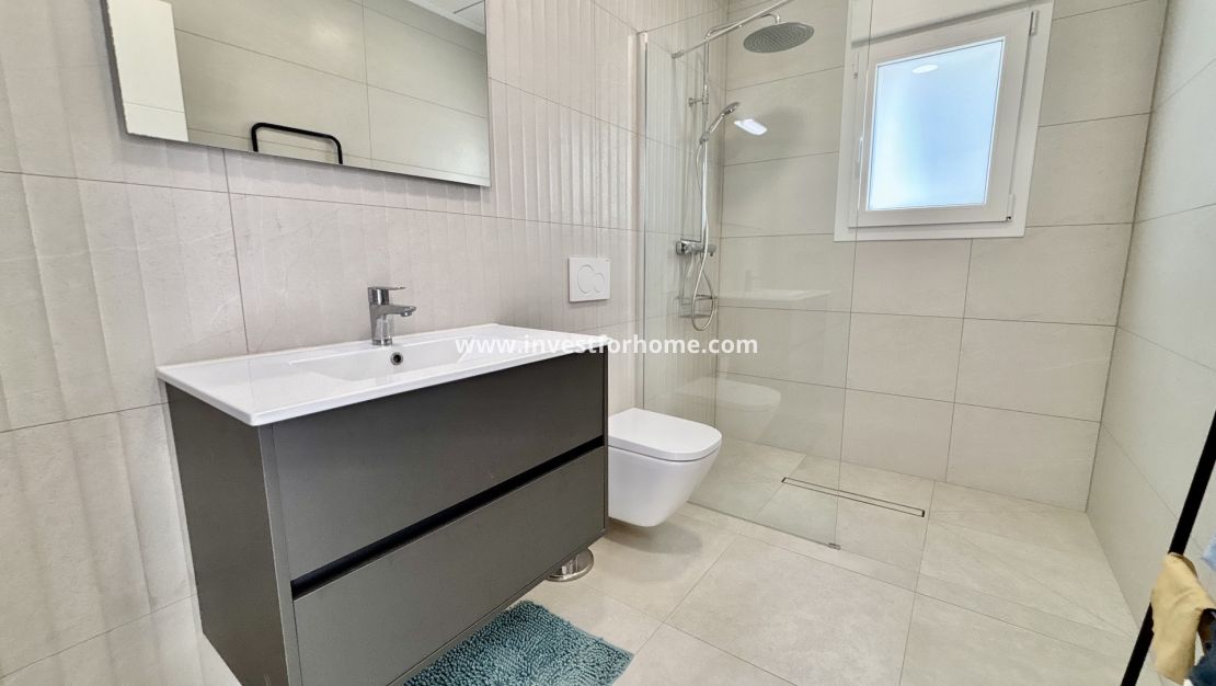 Nueva construcción - Casa - Benijofar