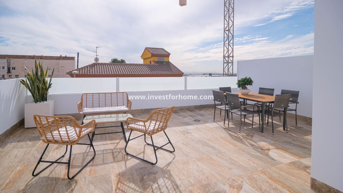 Nueva construcción - Casa - Jerónimo y Avileses