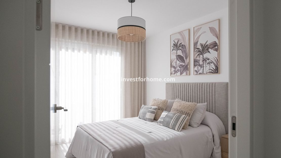 Nueva construcción - Casa - Jerónimo y Avileses