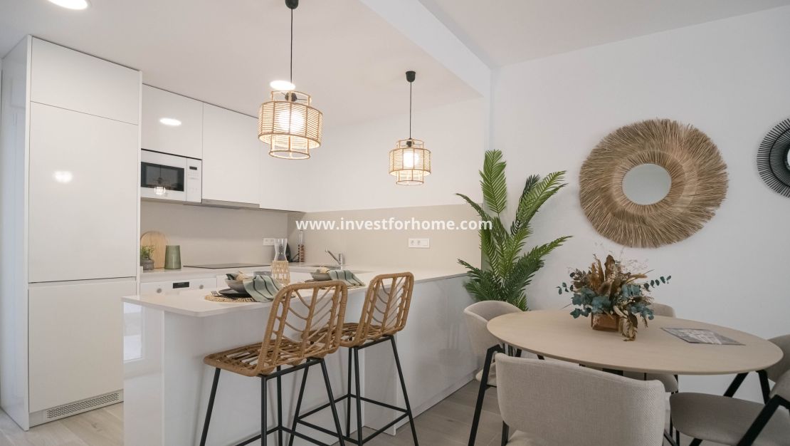 Nueva construcción - Casa - Jerónimo y Avileses