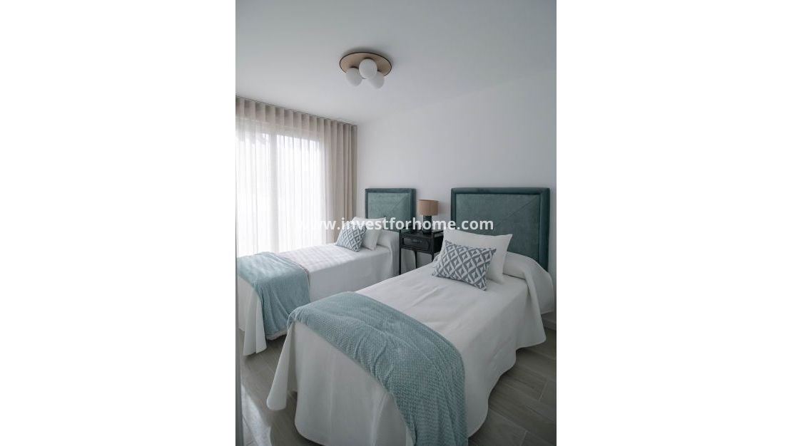 Nueva construcción - Casa - Jerónimo y Avileses