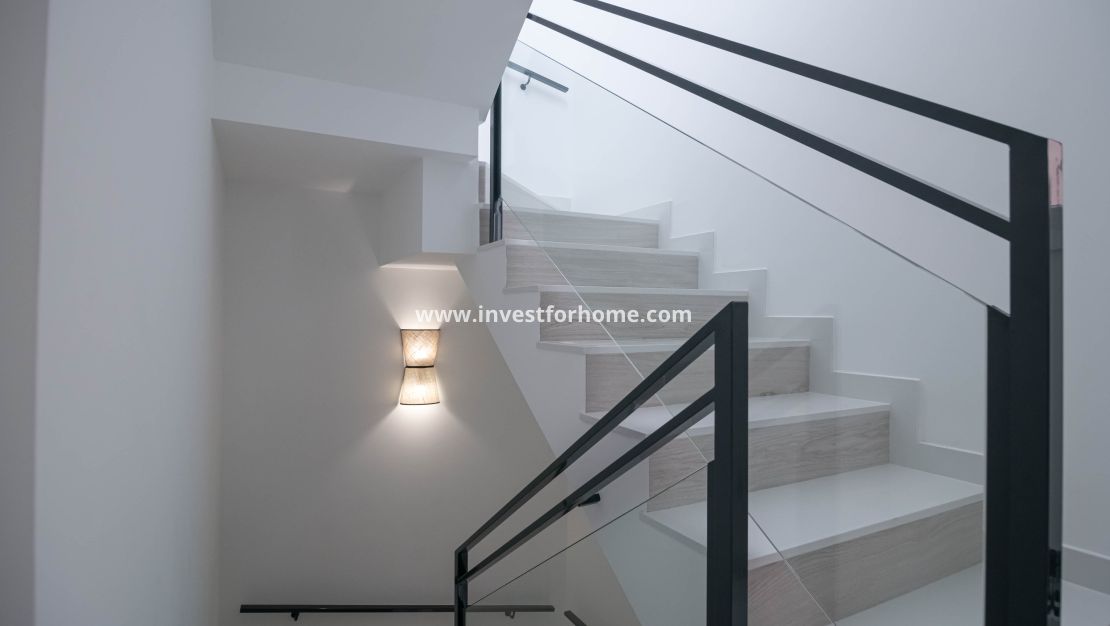 Nueva construcción - Casa - Jerónimo y Avileses