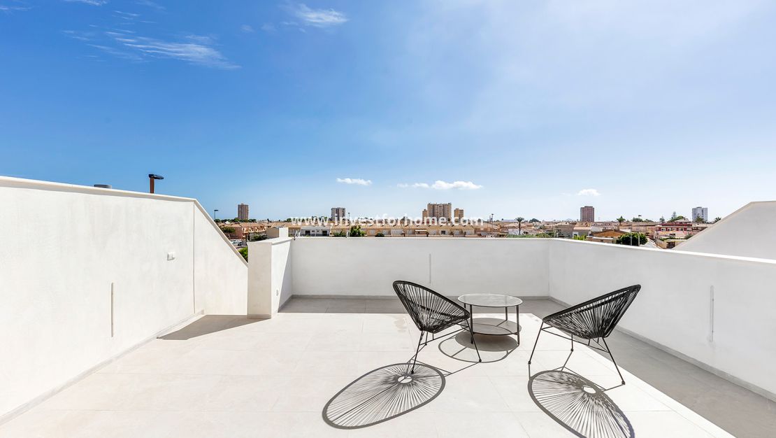 Nueva construcción - Casa - Los Alcázares