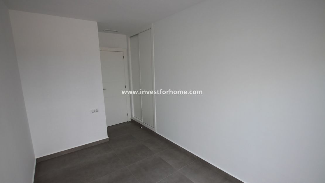 Nueva construcción - Casa - Los Montesinos