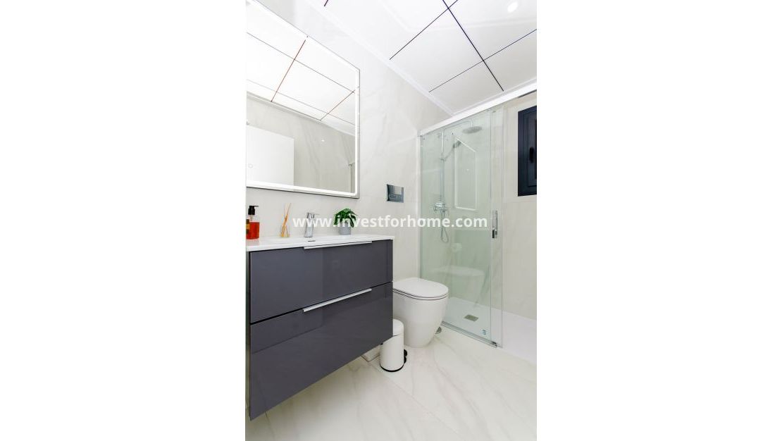 Nueva construcción - Casa - Orihuela Costa