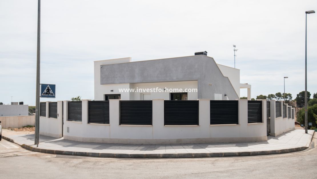 Nueva construcción - Casa - Pinar de Campoverde