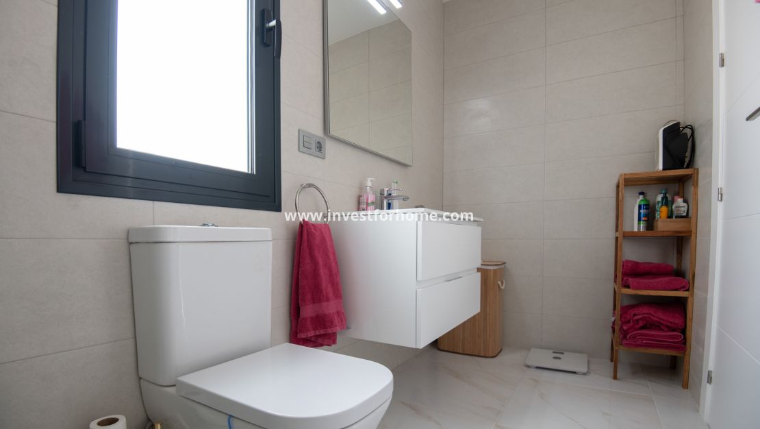 Nueva construcción - Casa - Pinar de Campoverde