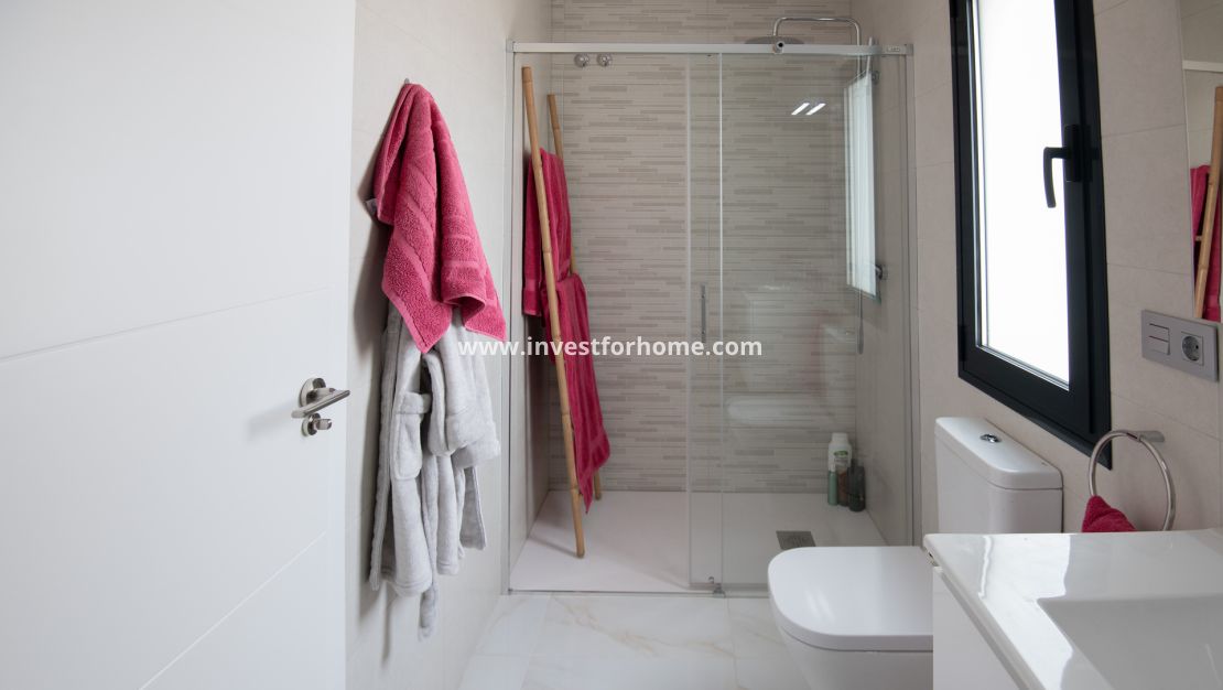 Nueva construcción - Casa - Pinar de Campoverde