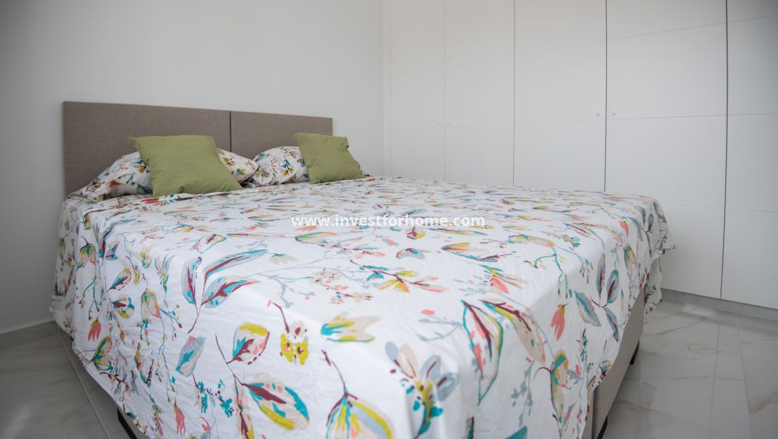 Nueva construcción - Casa - Pinar de Campoverde