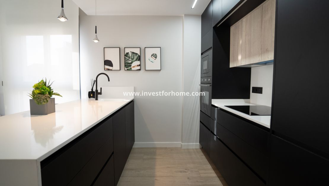 Nueva construcción - Casa - Torrevieja - Centro