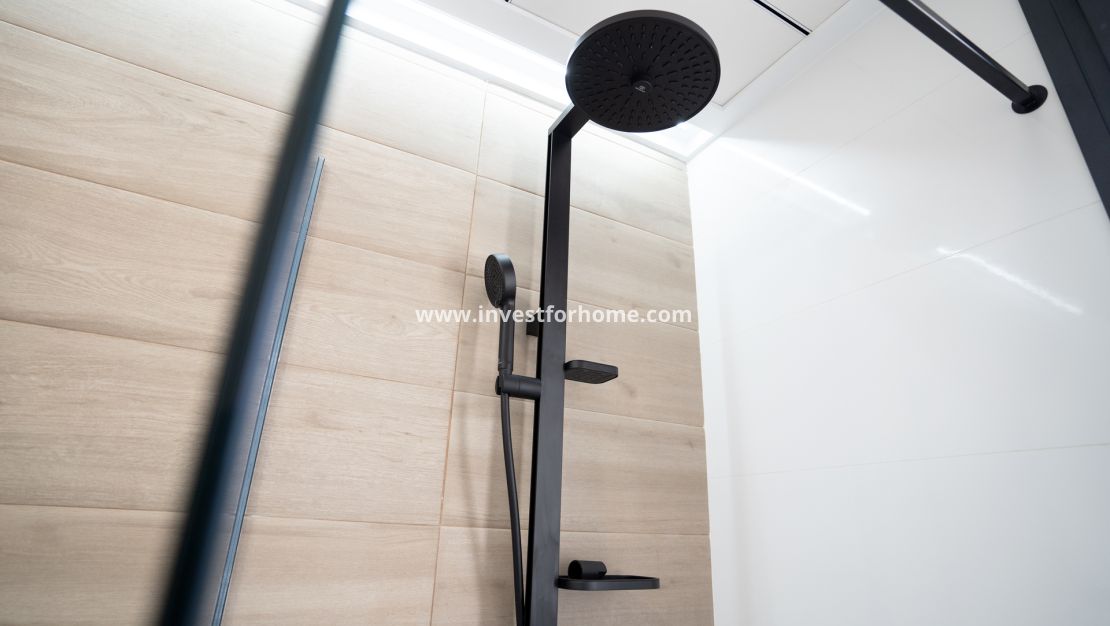 Nueva construcción - Casa - Torrevieja - Centro