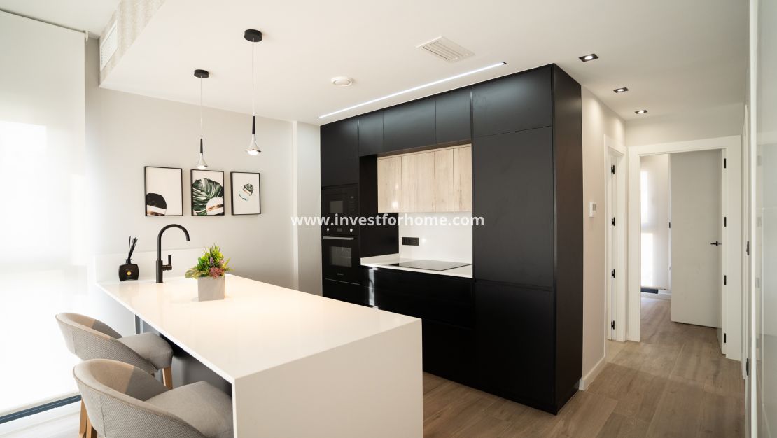 Nueva construcción - Casa - Torrevieja - Centro