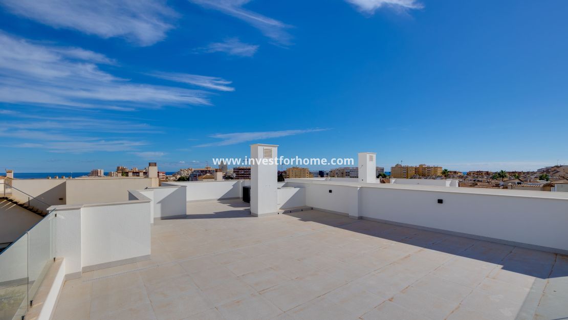 Nueva construcción - Casa - Torrevieja - Centro