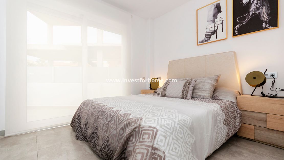 Nueva construcción - Casa - Torrevieja - Centro